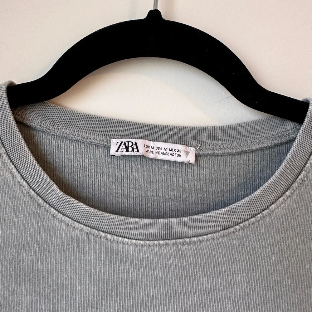 Zara Short-Sleeved T-Shirt in Pearl Grey size Medium - Picture 4 of 11